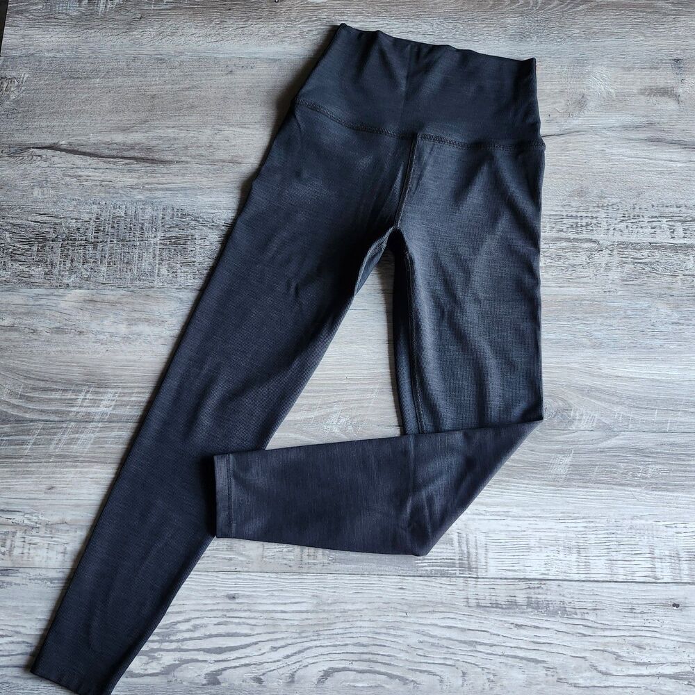 (S) Beyond Yoga leggings